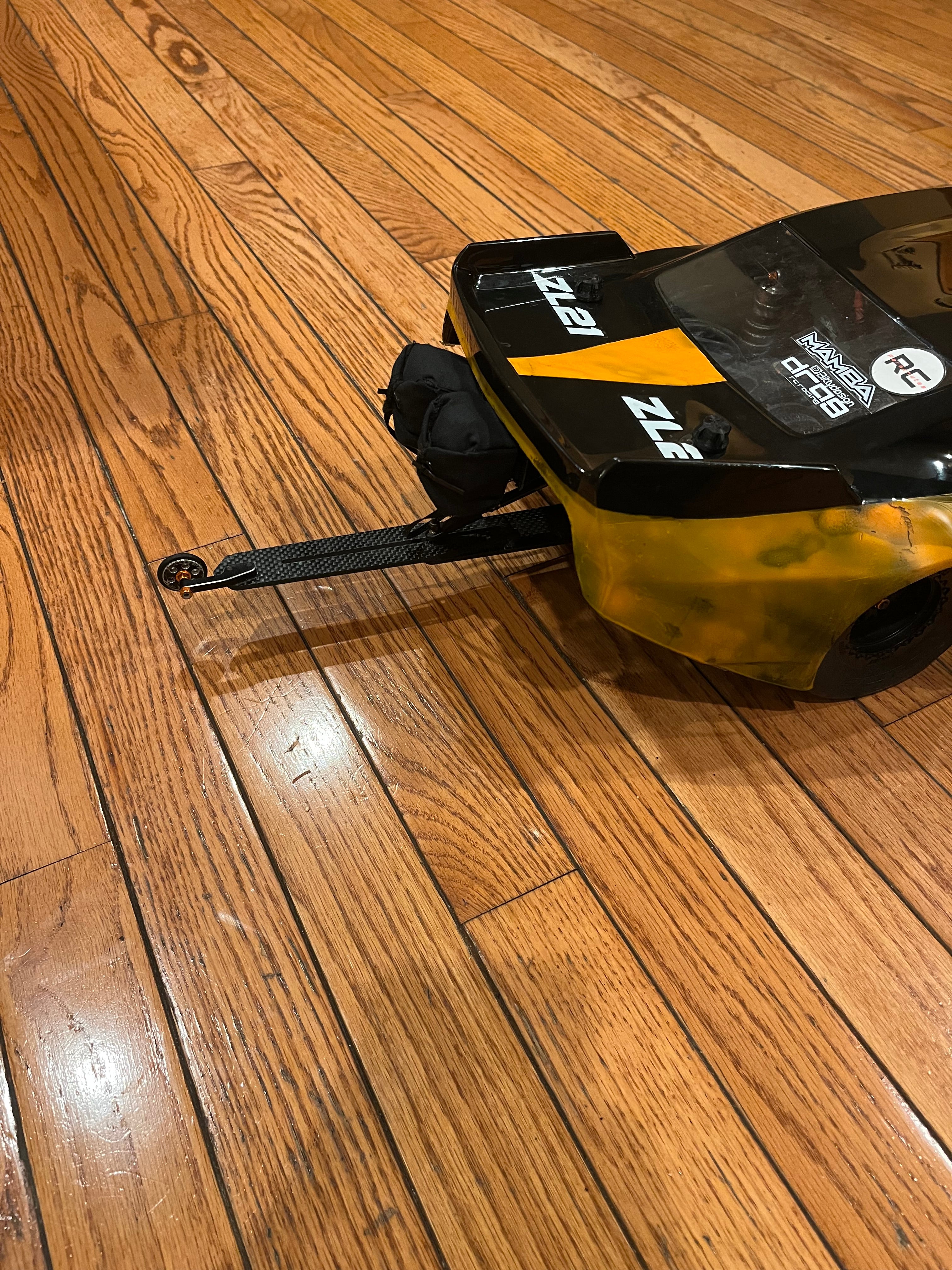 Small dual Rc parachute